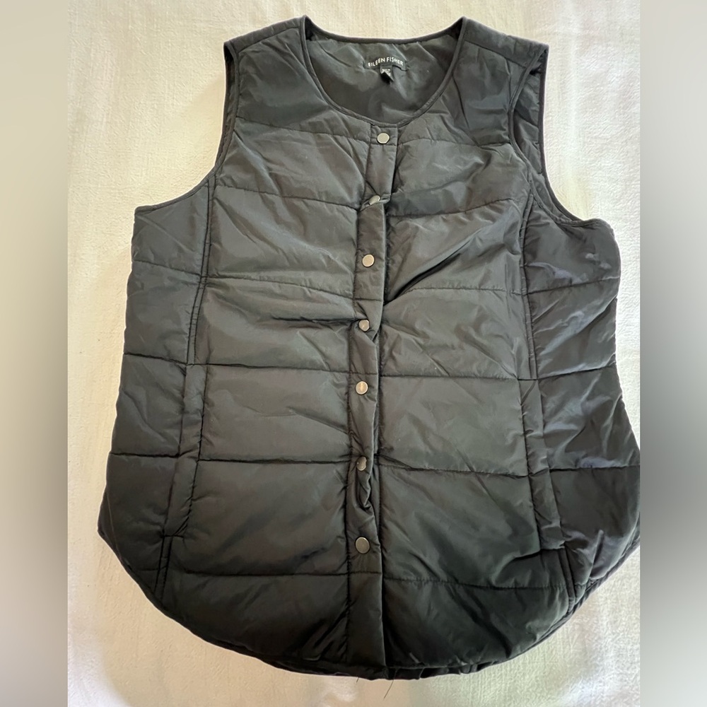 Eileen Fisher Women's Black Puffer Vest NWOT 2483